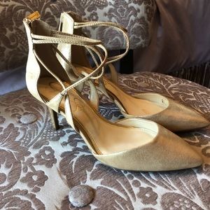 Jessica Simpson heels